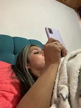 cami leon online show from 03/21/25, 05:34