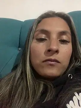 cami leon online show from 03/23/25, 08:48