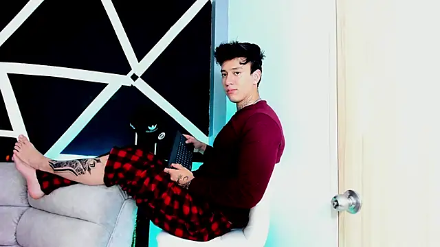 JUSTIN FULLER1 online show from 10/08/25, 02:58