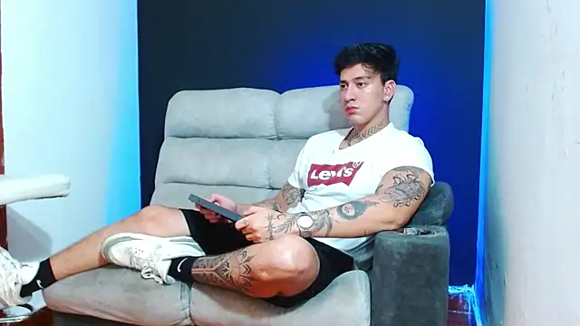 JUSTIN FULLER1 online show from 05/27/26, 03:03