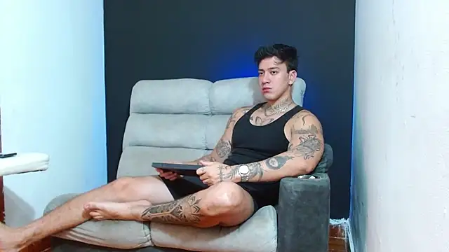 JUSTIN FULLER1 online show from 07/04/26, 11:00
