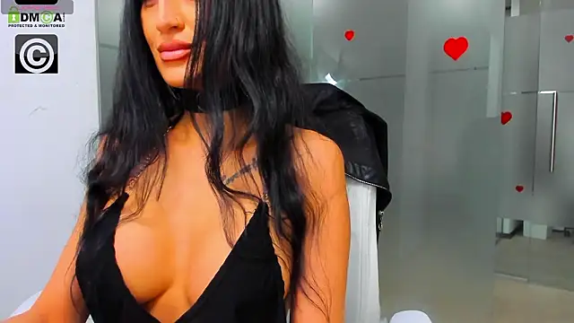 Queenrafaella online show from 02/02/26, 02:43