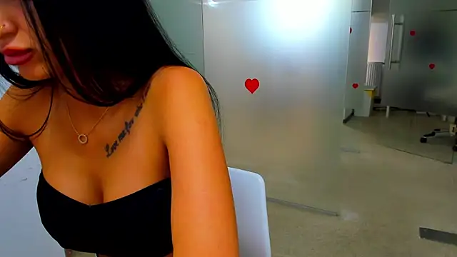 Queenrafaella online show from 07/28/26, 09:15