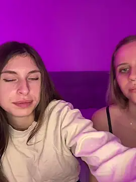 emma05 online show from 12/22/24, 07:21
