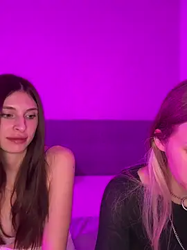 emma05 online show from 01/13/25, 07:42