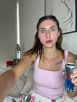 emma05 online show from 06/15/26, 06:15