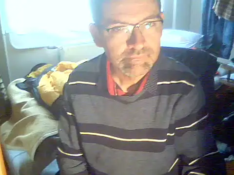 Snapshot of Gaberinci48 chatting on 11/30/25, 09:46 Gaberinci48 online show from 11/30/25, 09:46