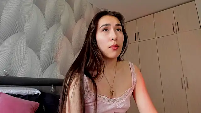 Snapshot of Bambiii_bby chatting on 02/15/26, 03:14 Bambiii bby online show from 02/15/26, 03:14