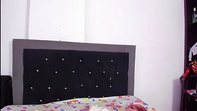 skaysanchez1 online show from 01/29/25, 03:47