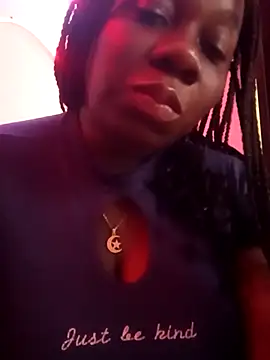 Snapshot of skaysanchez1 chatting on 11/28/25, 08:00 skaysanchez1 online show from 11/28/25, 08:00