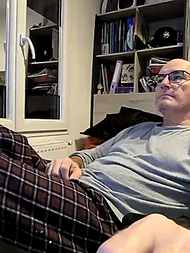 bogland33 online show from 02/14/25, 07:44