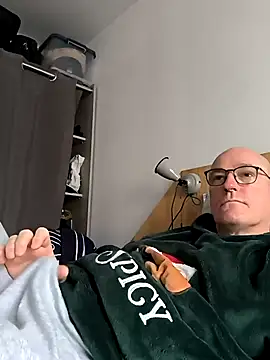 bogland33 online show from 02/22/25, 01:57