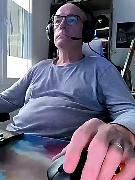 bogland33 online show from 02/24/25, 04:15