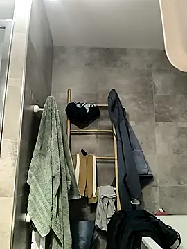 bogland33 online show from 09/30/25, 06:02