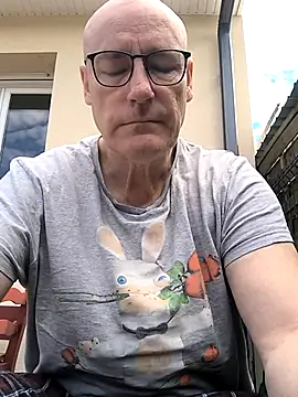 bogland33 online show from 05/10/26, 08:41