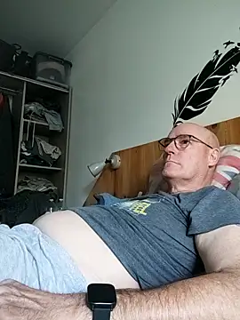 bogland33 online show from 05/31/26, 06:53