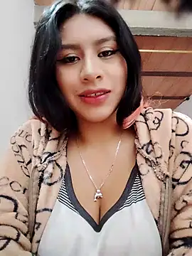 Snapshot of maye_dan chatting on 12/20/25, 02:35 maye dan online show from 12/20/25, 02:35