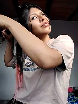 Snapshot of maye_dan chatting on 04/11/26, 02:32 maye dan online show from 04/11/26, 02:32