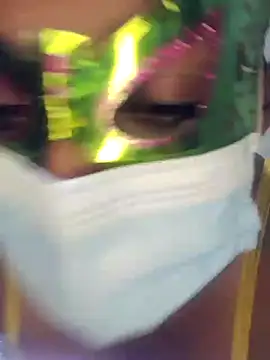 Snapshot of kumaricapalsex2 chatting on 01/17/25, 04:47 kumaricapalsex2 online show from 01/17/25, 04:47