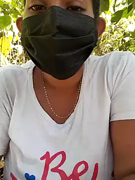 Snapshot of kumaricapalsex2 chatting on 02/15/25, 04:03 kumaricapalsex2 online show from 02/15/25, 04:03