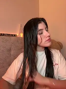 ARITOO  online show from 10/25/25, 06:32