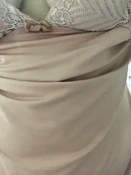 Snapshot of ahross chatting on 11/13/25, 10:03 ahross online show from 11/13/25, 10:03