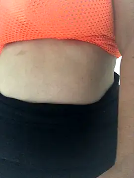 Snapshot of ahross chatting on 11/19/25, 08:58 ahross online show from 11/19/25, 08:58