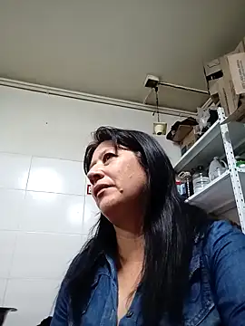 carolina linarez69 online show from 04/23/26, 11:40