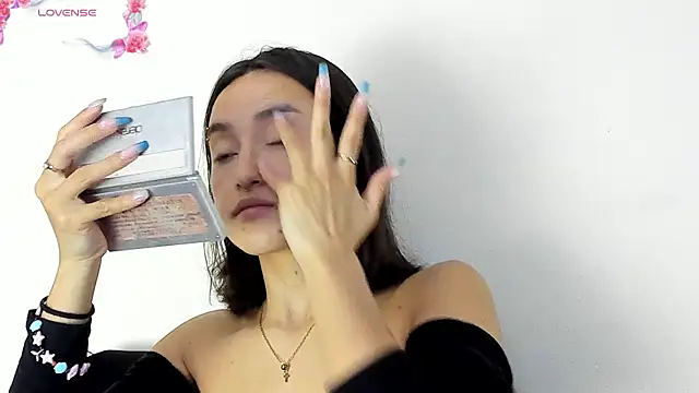 its  angelica  online show from 12/06/24, 07:23