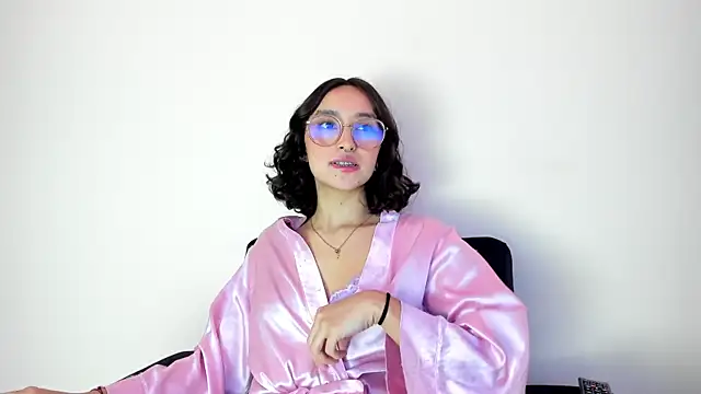 its  angelica  online show from 12/21/24, 10:30
