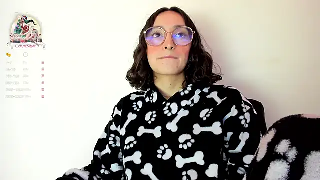 its  angelica  online show from 12/28/24, 10:23