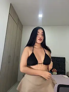 AuroraFiore online show from 06/19/26, 01:43