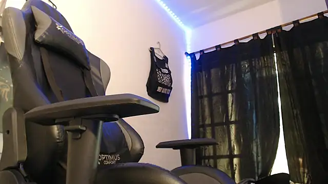 Alid 17 online show from 01/29/25, 02:21