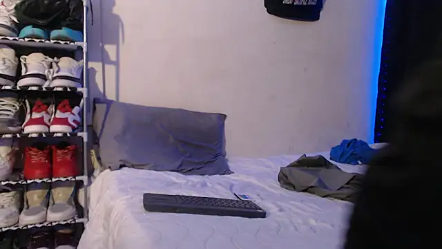 Alid 17 online show from 02/07/25, 09:05