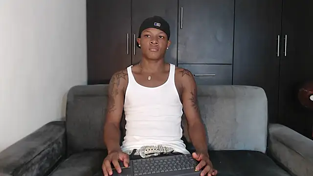 Alid 17 online show from 02/28/25, 09:01