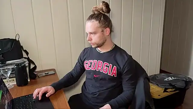 Snapshot of DaddydayDrinkzz chatting on 12/03/25, 09:57 DaddydayDrinkzz online show from 12/03/25, 09:57