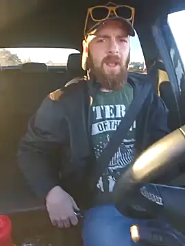 Snapshot of SirYummy18 chatting on 01/15/25, 02:56 SirYummy18 online show from 01/15/25, 02:56