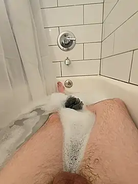 Snapshot of SirYummy18 chatting on 01/20/25, 04:43 SirYummy18 online show from 01/20/25, 04:43