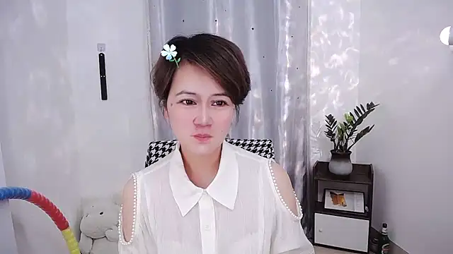 Fan ting online show from 02/19/25, 12:00