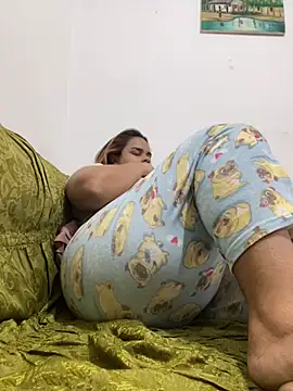 Evabigass online show from 07/18/26, 01:37