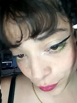 Snapshot of Elvishcassie_ chatting on 01/10/25, 12:59 Elvishcassie online show from 01/10/25, 12:59