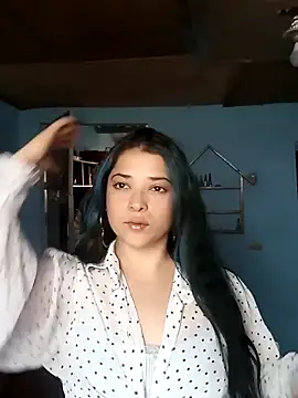 Snapshot of Elvishcassie_ chatting on 10/31/25, 07:59 Elvishcassie online show from 10/31/25, 07:59