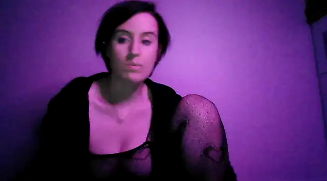 lindsay 33off online show from 12/18/24, 12:32