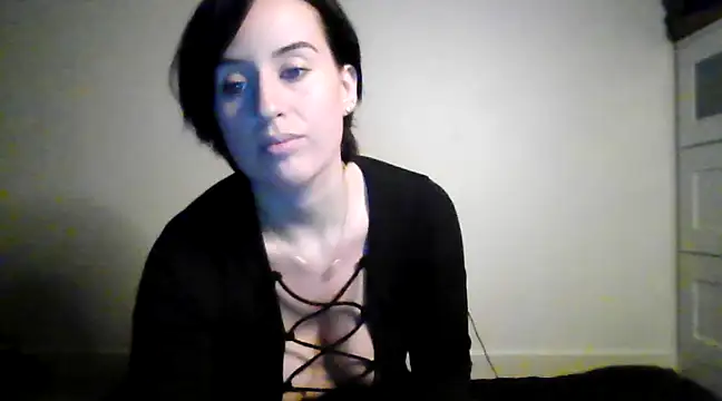 lindsay 33off online show from 12/20/24, 02:27