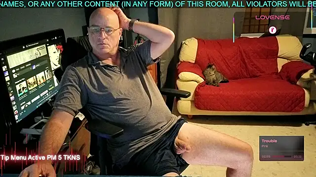 Snapshot of Pilot_Dave_69 chatting on 09/21/25, 02:57 Pilot Dave 69 online show from 09/21/25, 02:57