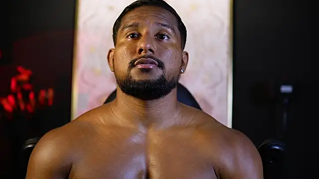 Snapshot of CallumMuscle chatting on 10/22/25, 07:35 CallumMuscle online show from 10/22/25, 07:35