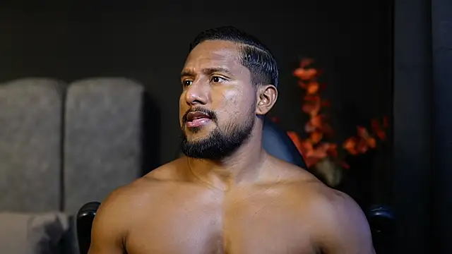 Snapshot of CallumMuscle chatting on 11/03/25, 10:10 CallumMuscle online show from 11/03/25, 10:10