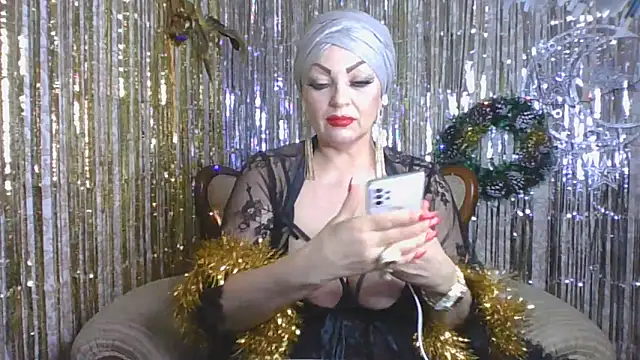 Izabella gold online show from 12/28/24, 12:45
