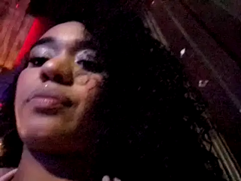 Snapshot of evafoxs chatting on 12/25/24, 02:25 evafoxs online show from 12/25/24, 02:25