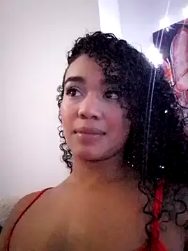 Snapshot of evafoxs chatting on 02/17/25, 09:52 evafoxs online show from 02/17/25, 09:52